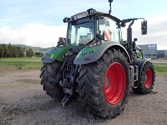 Fendt 724 Gen6 13 of 30