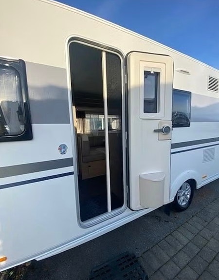 Adria Adora 613pk 2 of 18