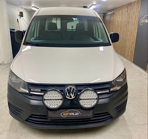 Volkswagen Caddy Maxi 2 of 22