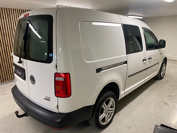 Volkswagen Caddy Maxi 9 of 22
