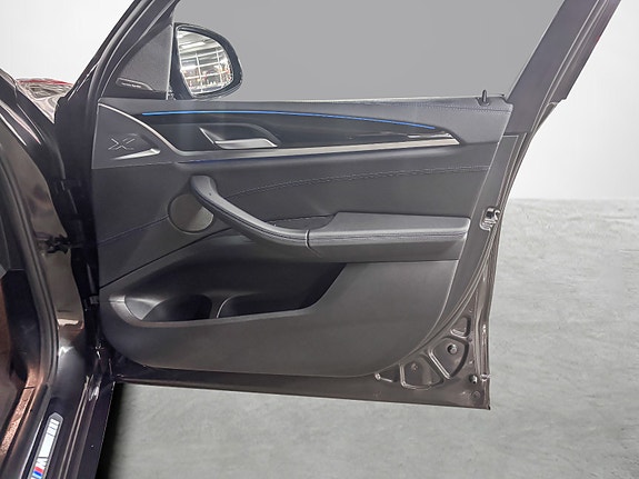 BMW iX3 16 of 26