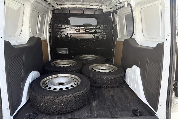 Ford Transit Connect 15 of 16