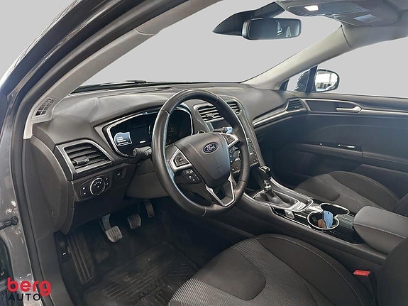 Ford Mondeo 7 of 22