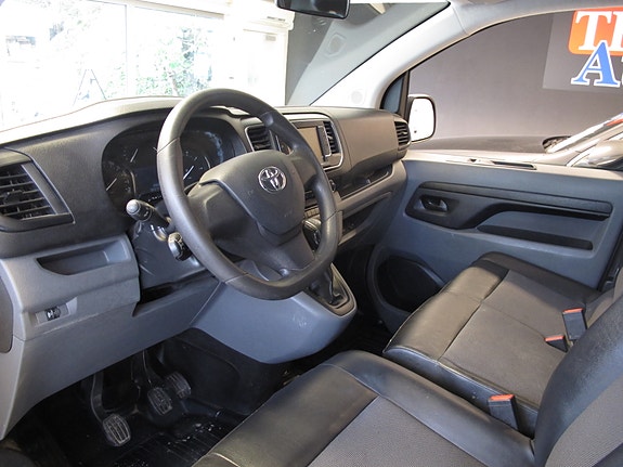 Toyota Proace 7 of 9