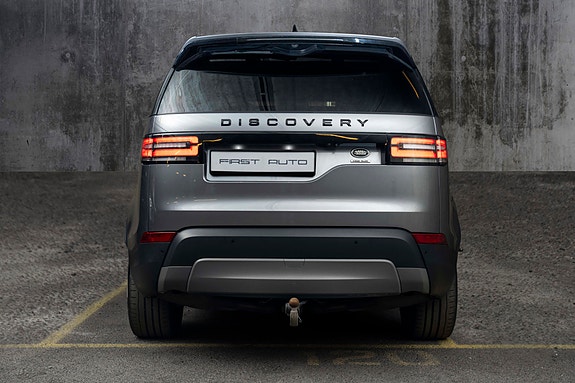 Land Rover Discovery 5 8 of 29
