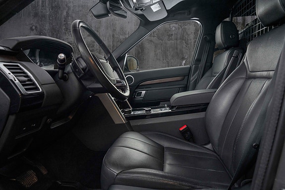 Land Rover Discovery 5 20 of 29