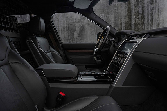 Land Rover Discovery 5 24 of 29