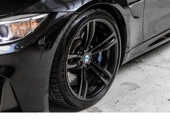 BMW M3 3 of 30