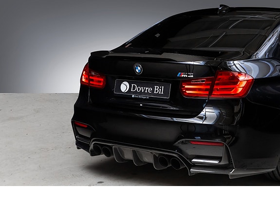 BMW M3 8 of 30