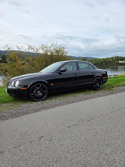 Jaguar S-TYPE 2 of 19