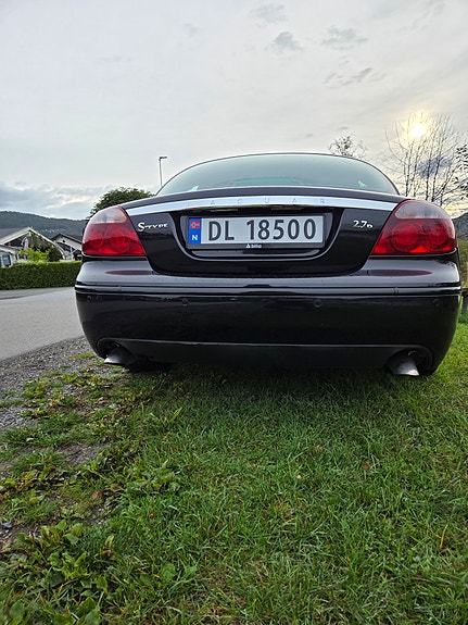 Jaguar S-TYPE 8 of 19