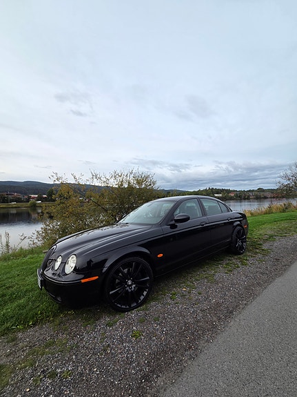 Jaguar S-TYPE 11 of 19