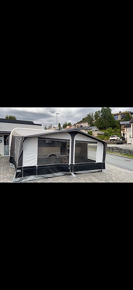 Hobby 545 KMF De Luxe 6 of 17