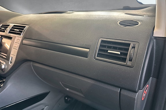 Ford Kuga 23 of 30