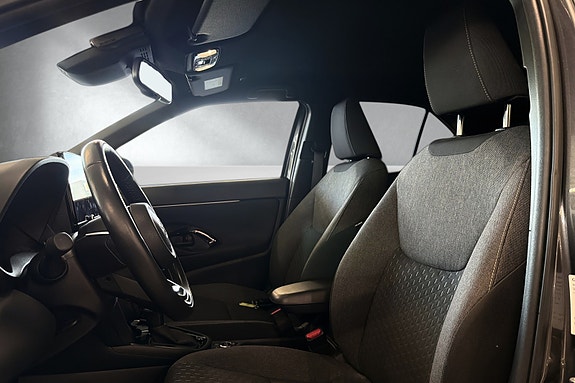 Toyota Yaris Cross 14 of 30