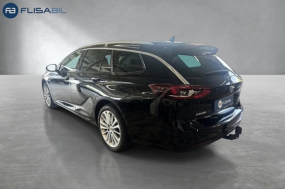 Opel Insignia 5 of 30