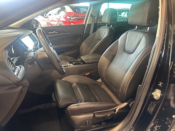 Opel Insignia 13 of 30