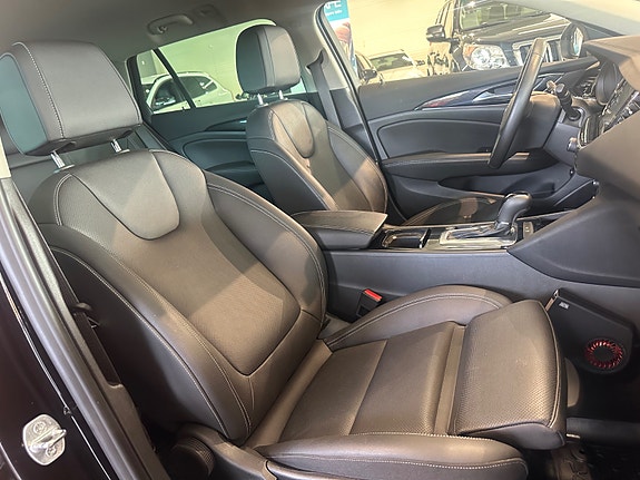 Opel Insignia 20 of 30