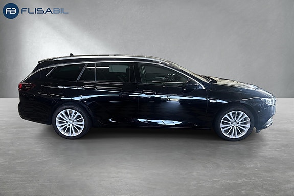 Opel Insignia 9 of 30