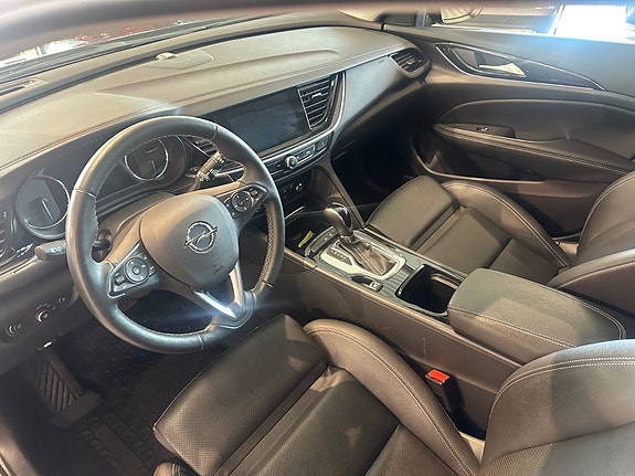 Opel Insignia 15 of 30