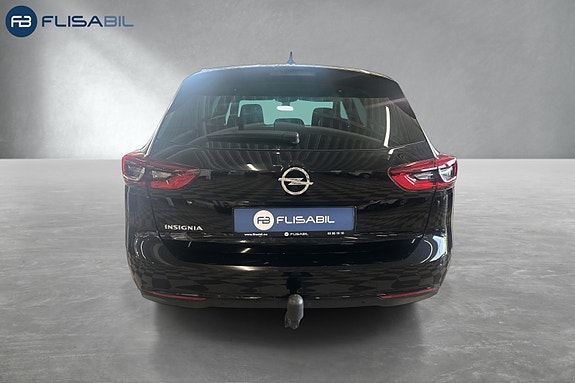 Opel Insignia 6 of 30