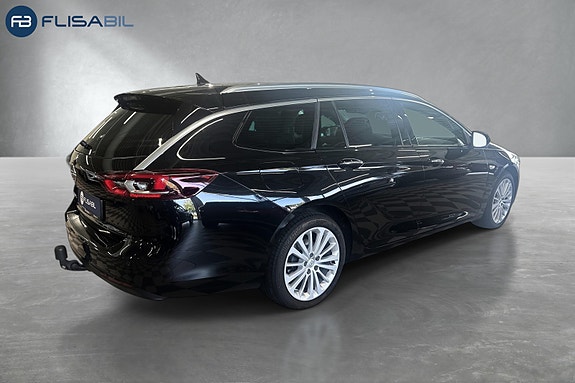 Opel Insignia 8 of 30