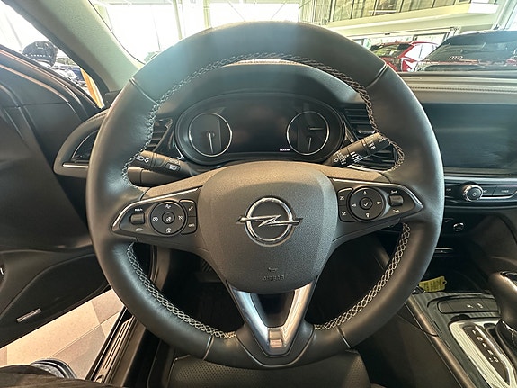 Opel Insignia 16 of 30