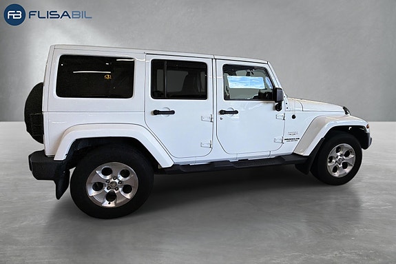 Jeep Wrangler 11 of 30