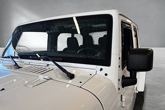 Jeep Wrangler 2 of 30