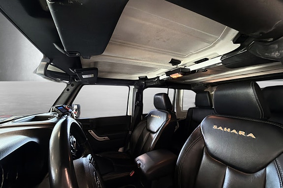 Jeep Wrangler 19 of 30