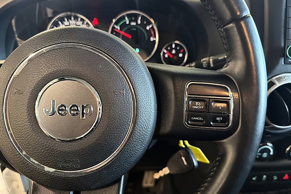 Jeep Wrangler 28 of 30