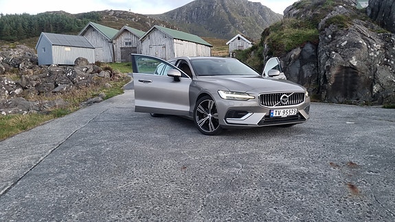 Volvo V60 7 of 15