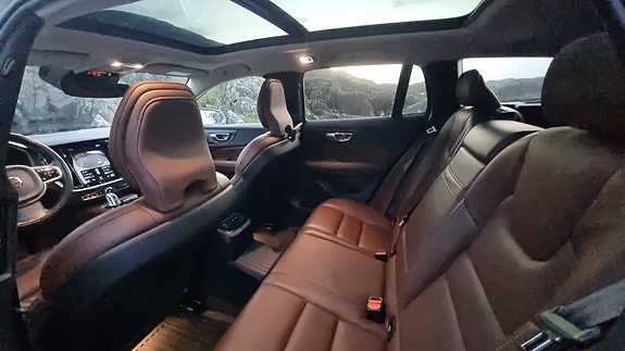 Volvo V60 14 of 15