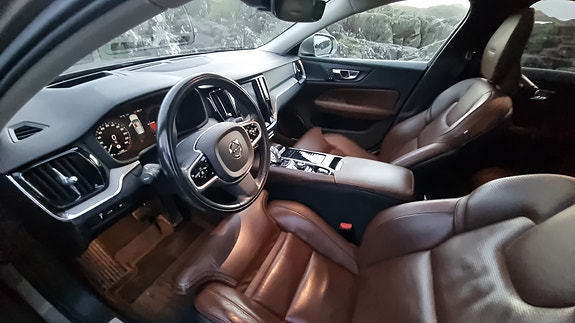 Volvo V60 10 of 15