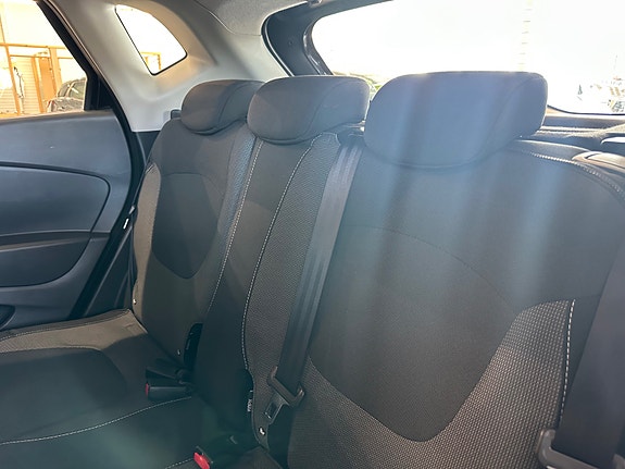Renault Captur 24 of 30