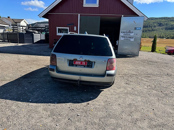 Volkswagen Passat 6 of 8