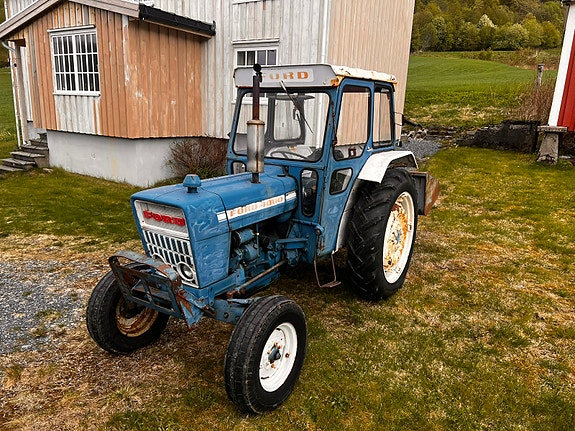 Ford 4000 4 of 13