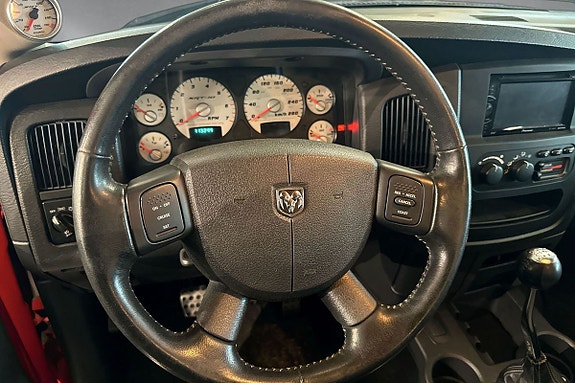 Dodge RAM SRT-10 26 of 30