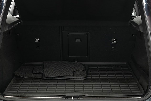 Volvo XC40 24 of 30