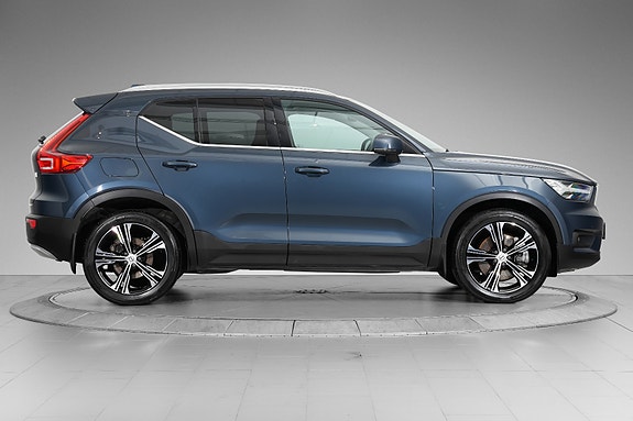 Volvo XC40 5 of 30
