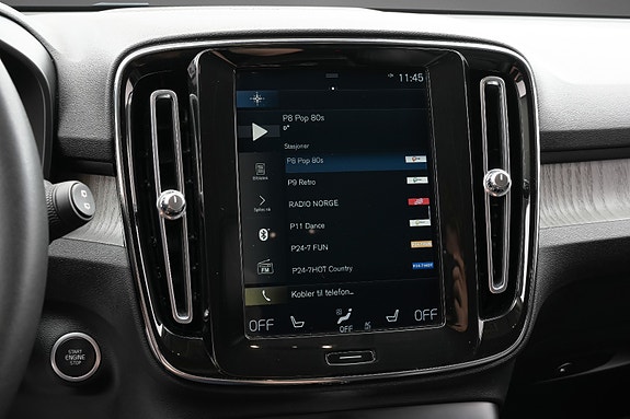 Volvo XC40 14 of 30