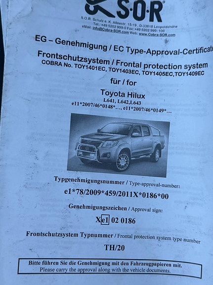 Toyota HiLux 12 of 17