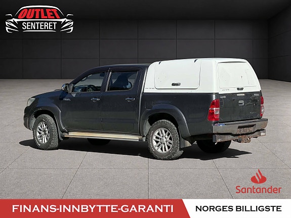 Toyota HiLux 3 of 17