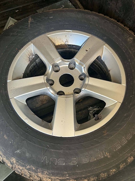 Toyota HiLux 14 of 17