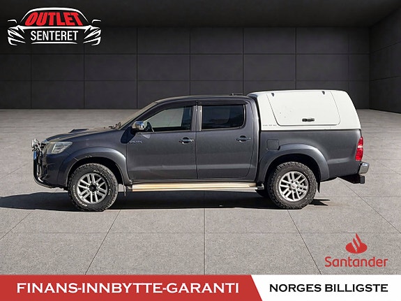Toyota HiLux 2 of 17