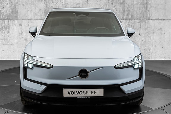 Volvo EX30 4 of 26