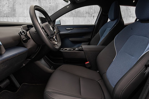 Volvo EX30 17 of 26