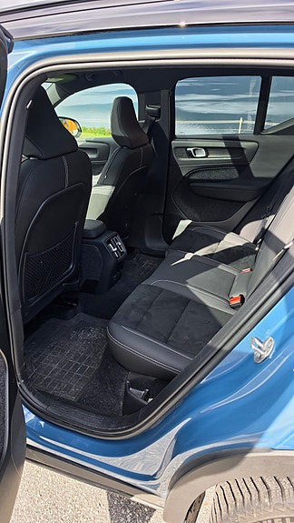 Volvo XC40 11 of 18