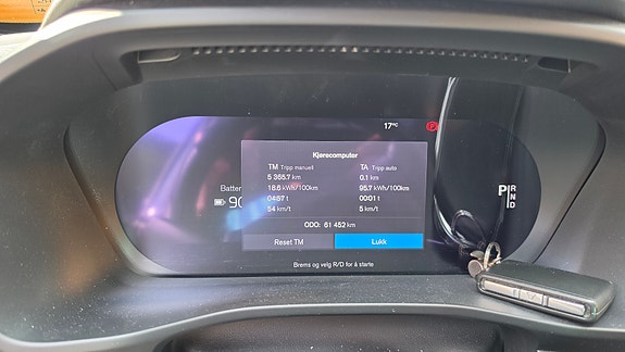 Volvo XC40 14 of 18