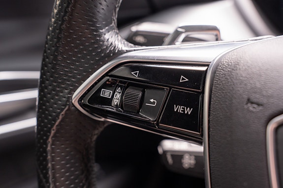Audi e-tron GT 27 of 30